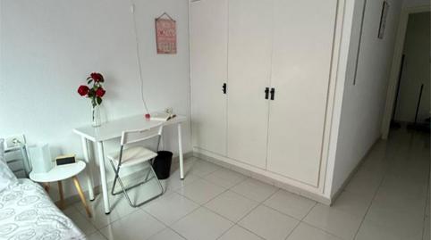 Photo 2 of Flat to share in Calle de Benavides, 55, Duggi - Rambla - Los Hoteles, Santa Cruz de Tenerife