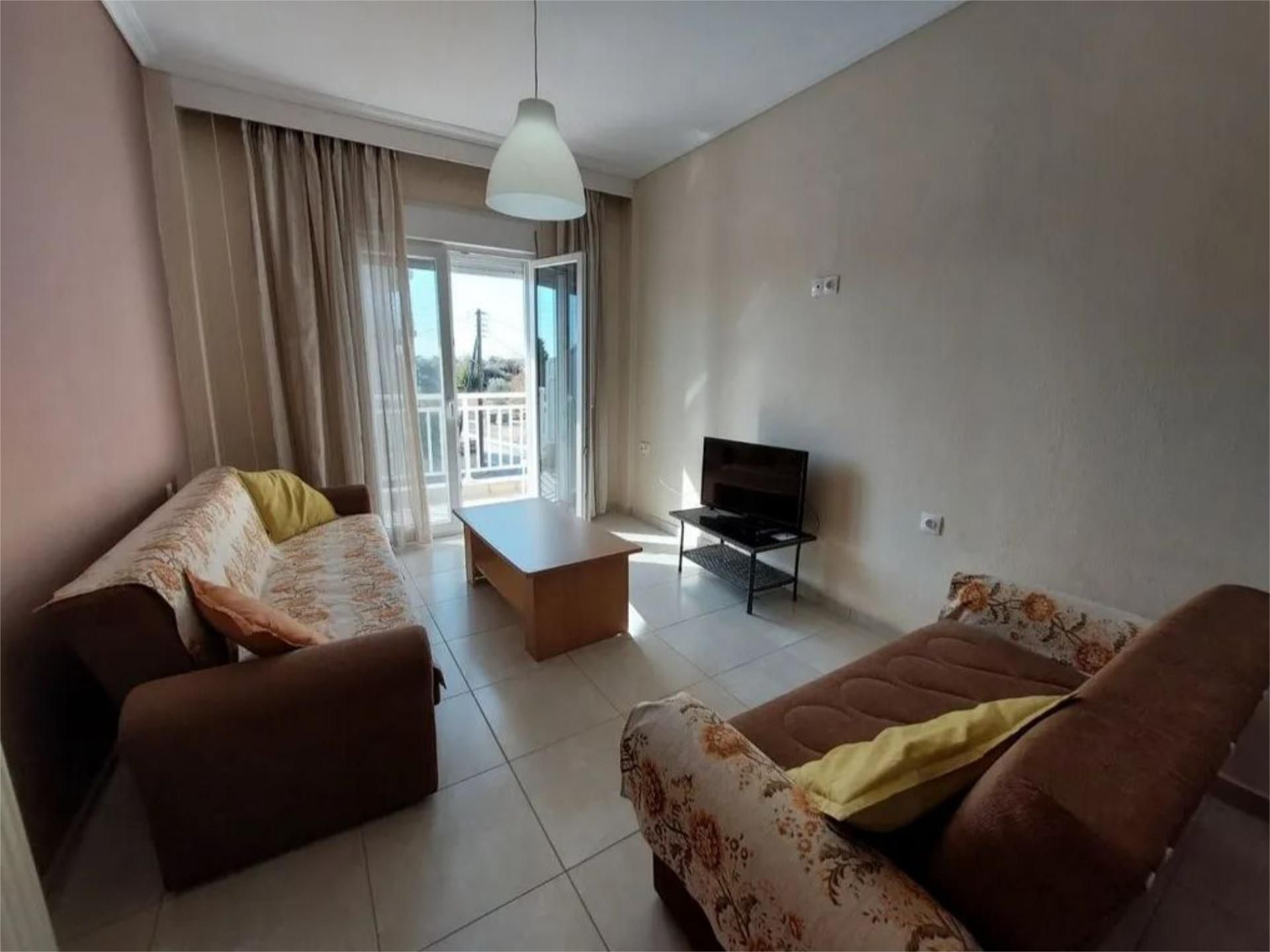 Sala d'estar de Pis de lloguer en Avilés amb Calefacció