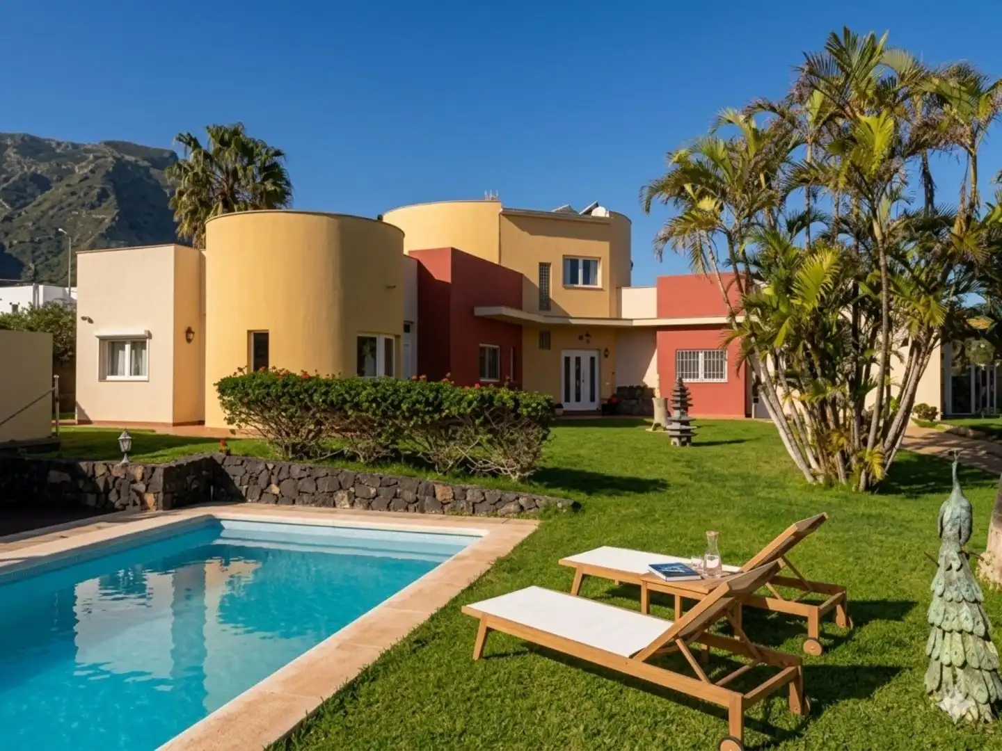 Exterior view of Houses for sale in Buenavista del Norte  with Terrace, Swimming Pool and Balcony
