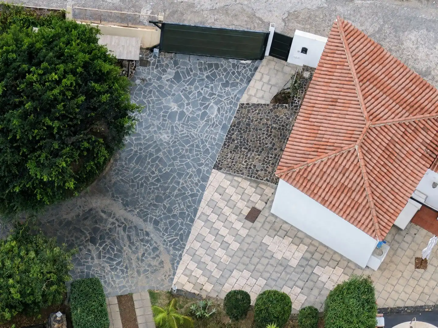 Exterior view of Houses for sale in Buenavista del Norte  with Terrace, Swimming Pool and Balcony