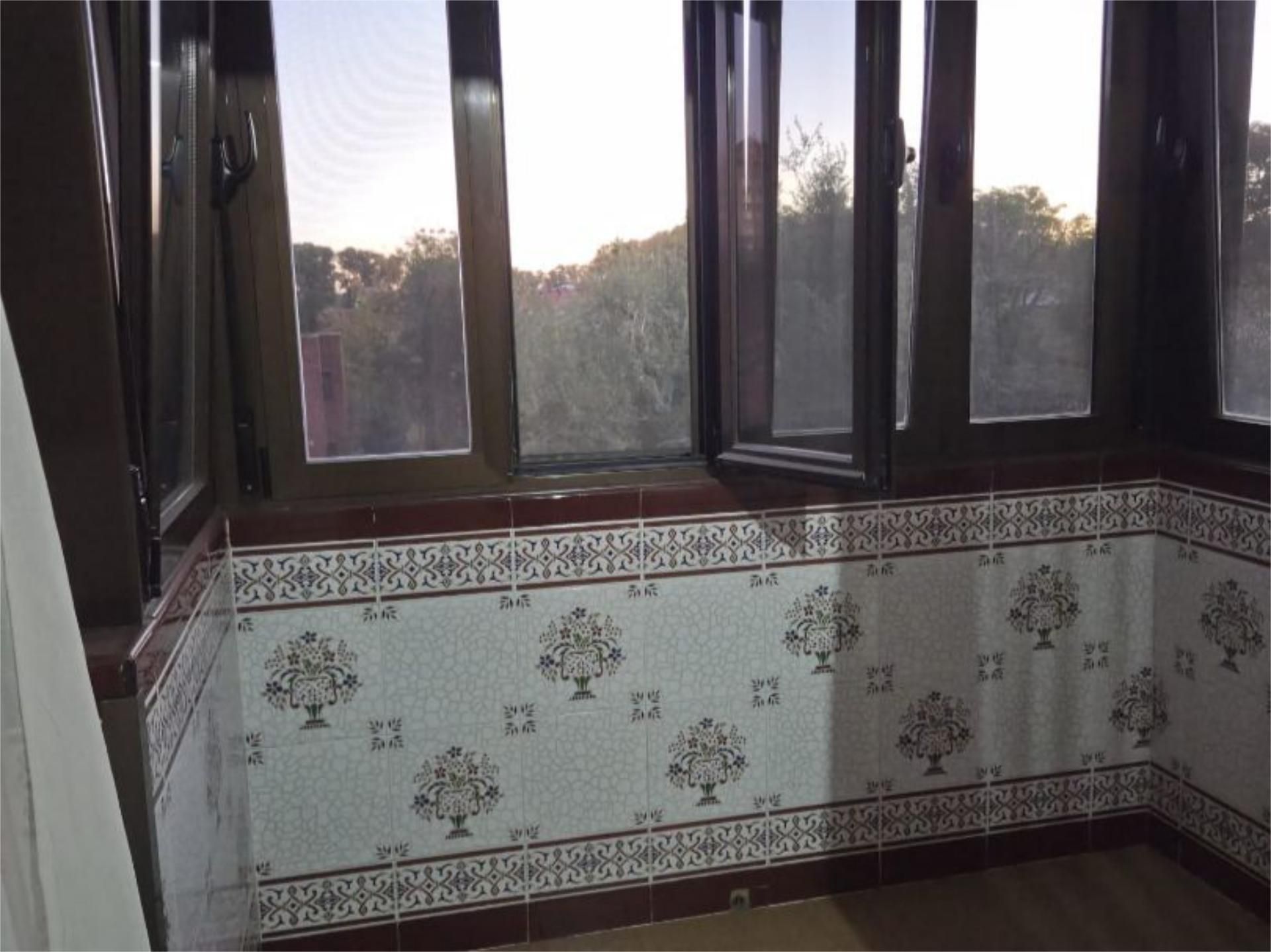 Bedroom of Flat for sale in  Sevilla Capital  with Air Conditioner, Heating and Terrace
