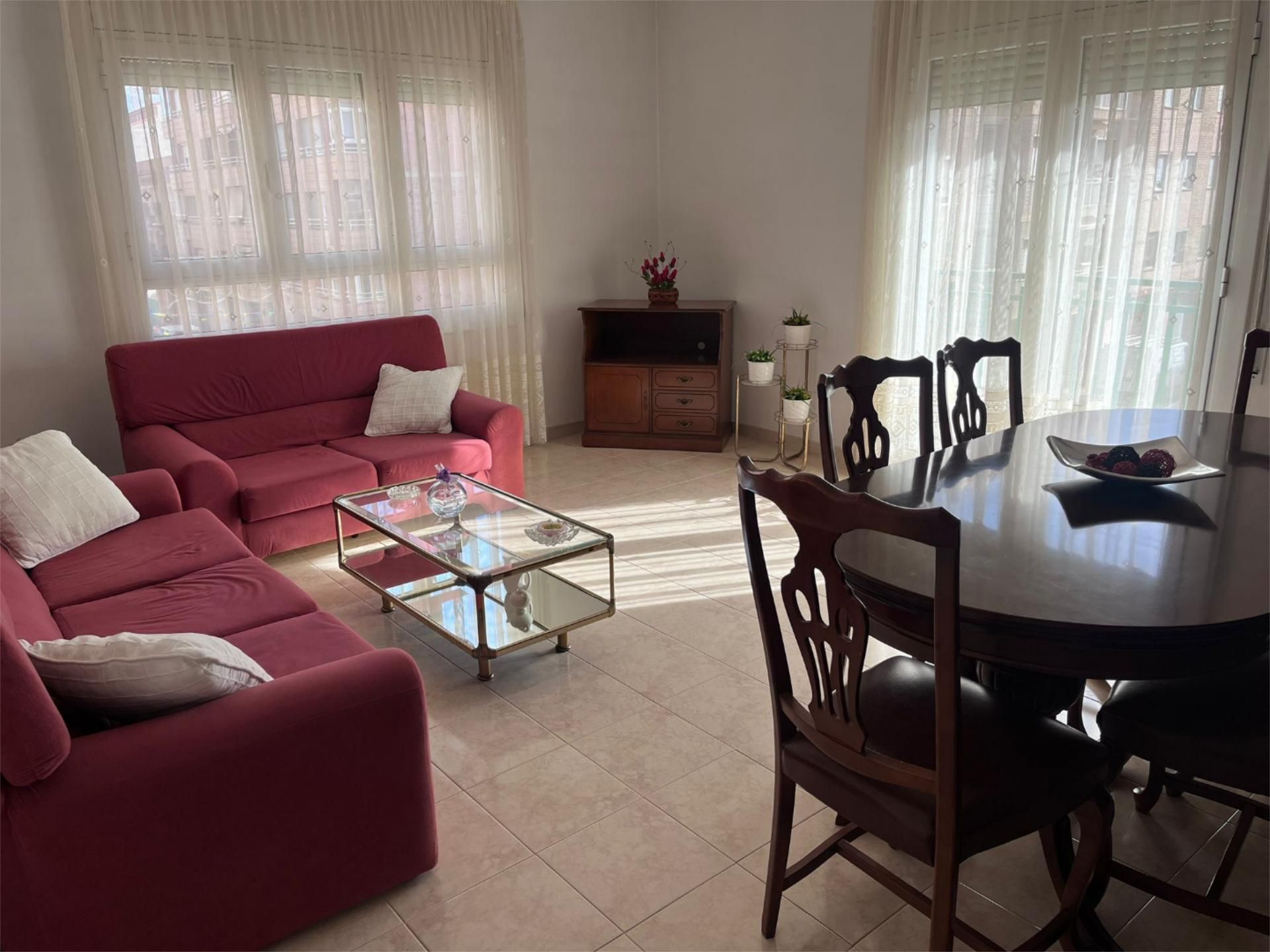 Pis en venda a Calle de Huesca, 56, Fraga Sala d'estar de Pis en venda en Fraga amb Aire condicionat, Terrassa i Balcó