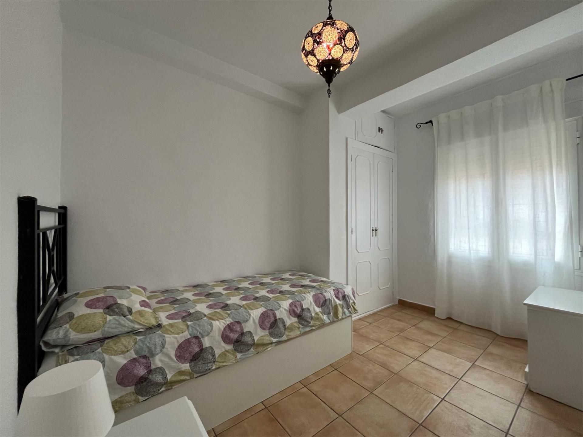 Pis per a compartir a Avenida Virgen del Carmen, Casco Antiguo Dormitori de Pis per a compartir en Algeciras amb Calefacció, Parquet i Terrassa