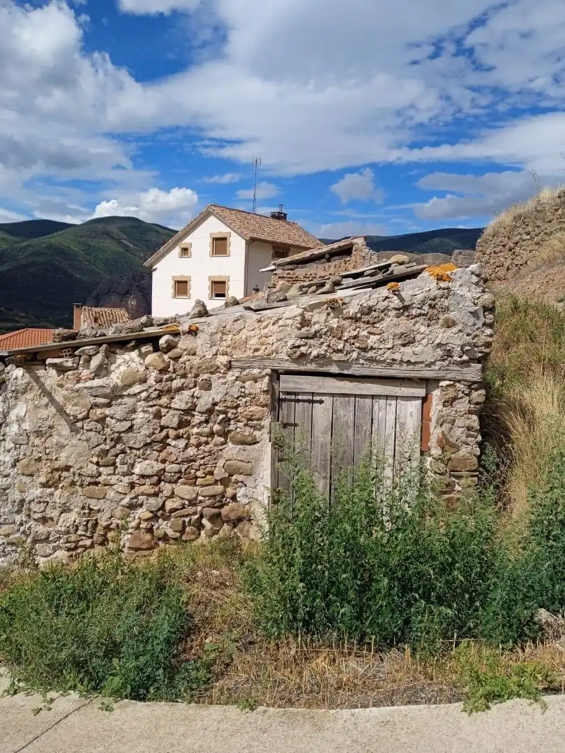 Terreno en venta en Travesía Lilay, 8, Viguera Vista exterior de Terreno en venta en Viguera