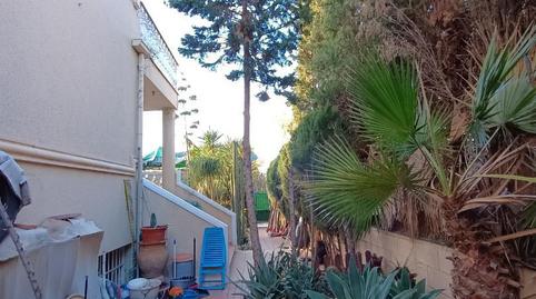 Foto 3 de Casa adosada en venta en Calle Escritor Francisco Tetilla Rubio, 22, Campo Alto - Club de Campo, Elda