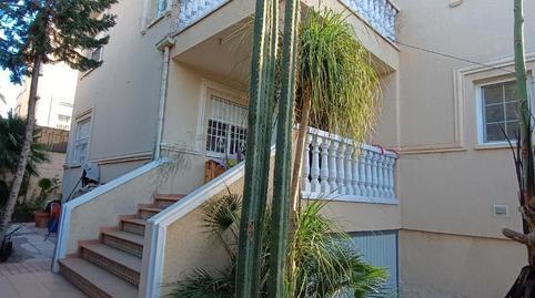 Foto 4 de Casa adosada en venta en Calle Escritor Francisco Tetilla Rubio, 22, Campo Alto - Club de Campo, Elda