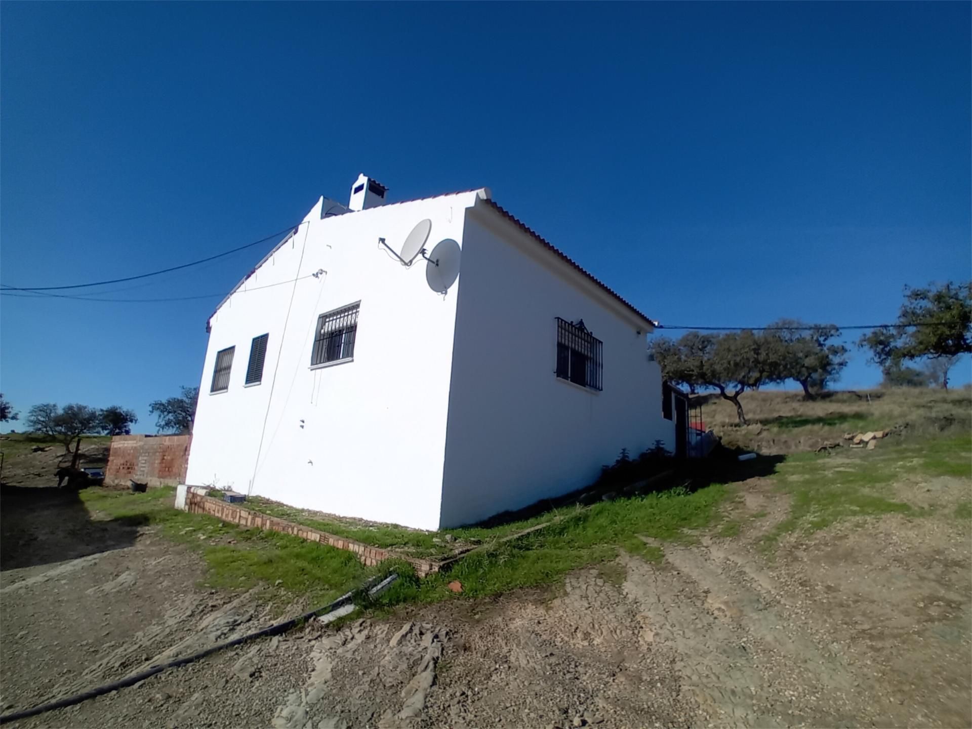 Außenansicht von Country house zum verkauf in Sanlúcar de Guadiana mit Heizung, Privatgarten und Terrasse