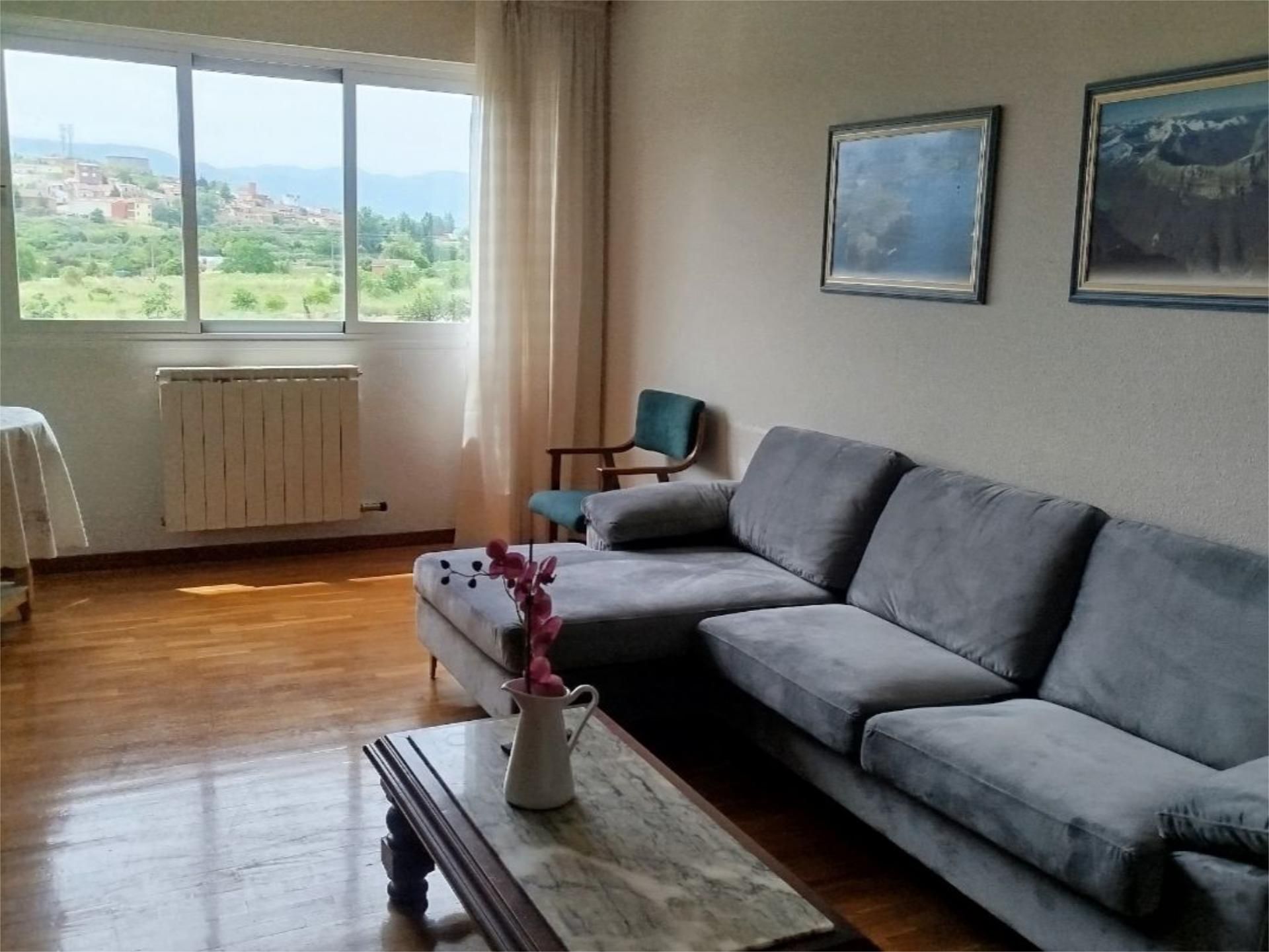 Sala de estar de Estudio en venta en Lardero con Calefacción, Parquet y Trastero