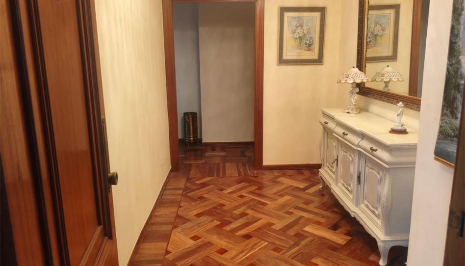 Pis en venda a Calle Sagrada Familia, 27, Los Vadillos - R. Sanitaria - Pozanos, Burgos - imatge 1 Foto 1 de Pis en venda a Calle Sagrada Familia, 27, Los Vadillos - R. Sanitaria - Pozanos, Burgos