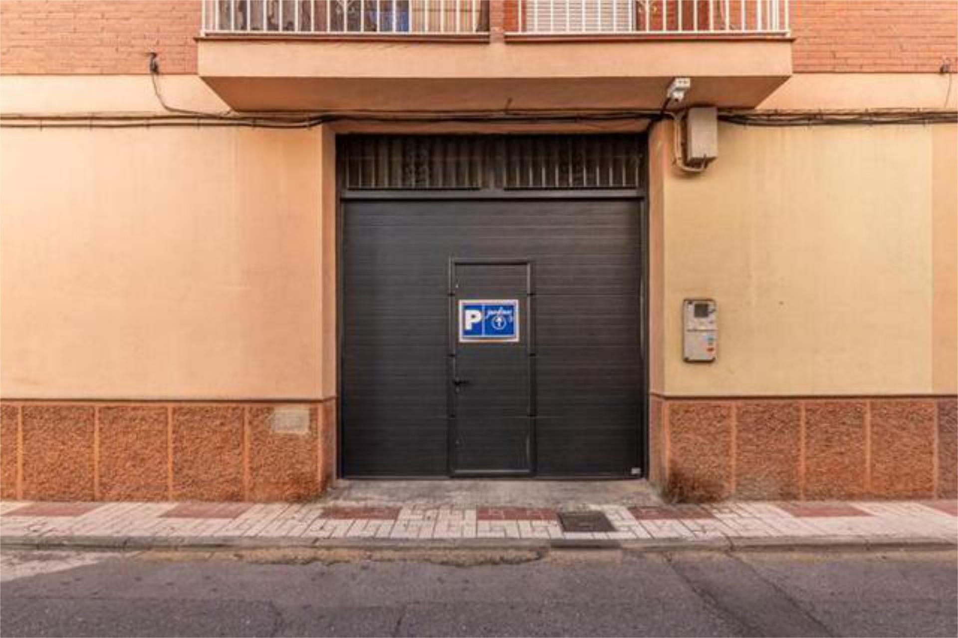 Parking of Garage to rent in Maracena