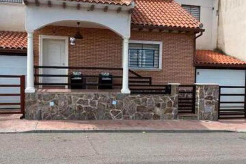 Single-family semi-detached to rent in Escalonilla, Toledo - image 1 Photo 1 of Single-family semi-detached to rent in Escalonilla, Toledo