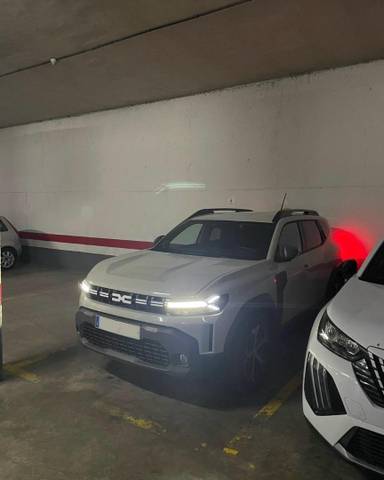 Garaje en Alquiler en Paseo Miguel Unamuno, 2 en Urbadiez - Entrepuentes