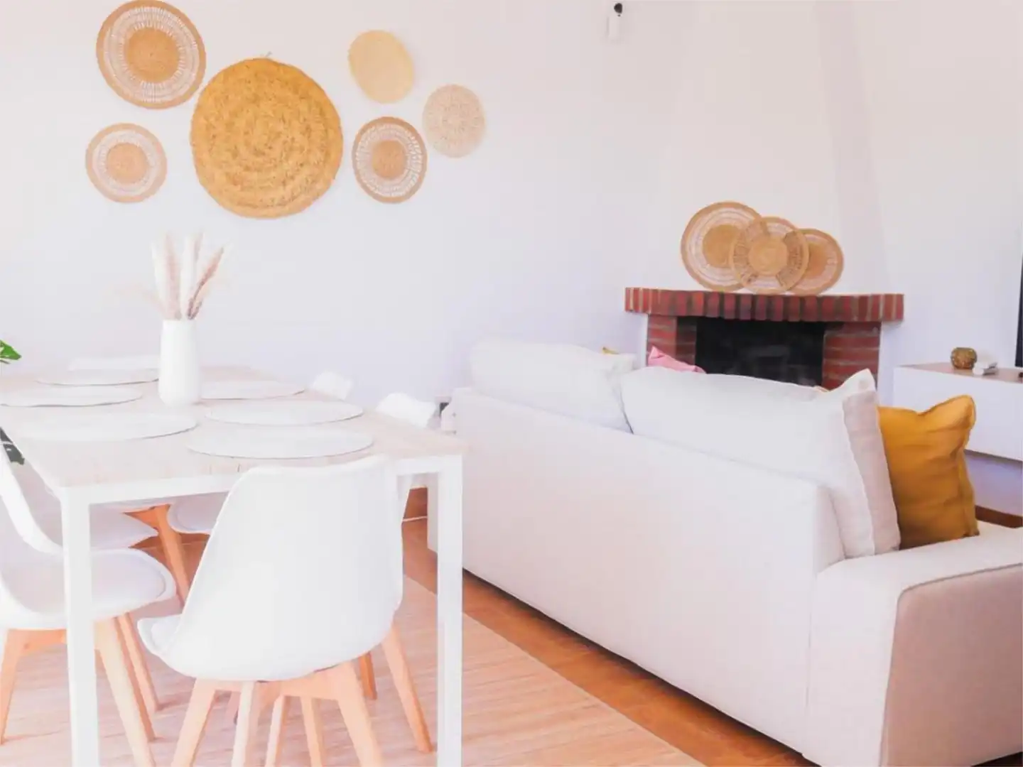 Living room of Houses for sale in Chiclana de la Frontera  with Air Conditioner, Private garden and Storage room