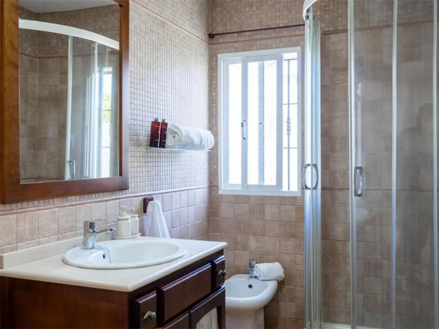 Bathroom of Houses for sale in Chiclana de la Frontera  with Air Conditioner, Private garden and Storage room