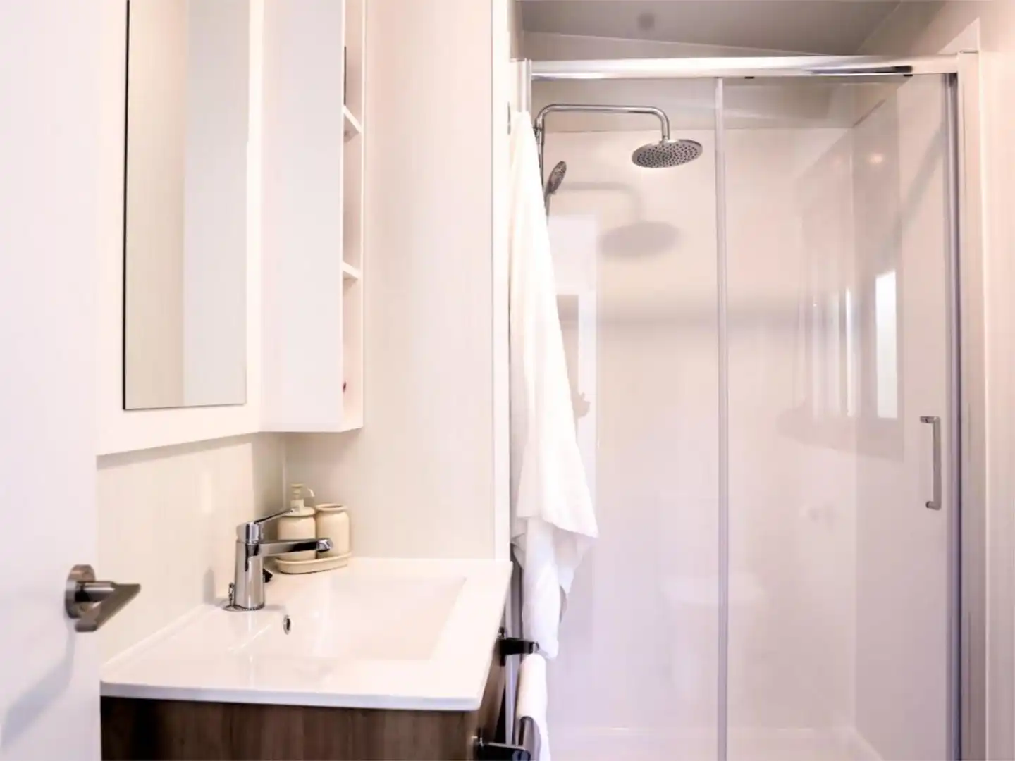 Bathroom of Houses for sale in Chiclana de la Frontera  with Air Conditioner, Private garden and Storage room