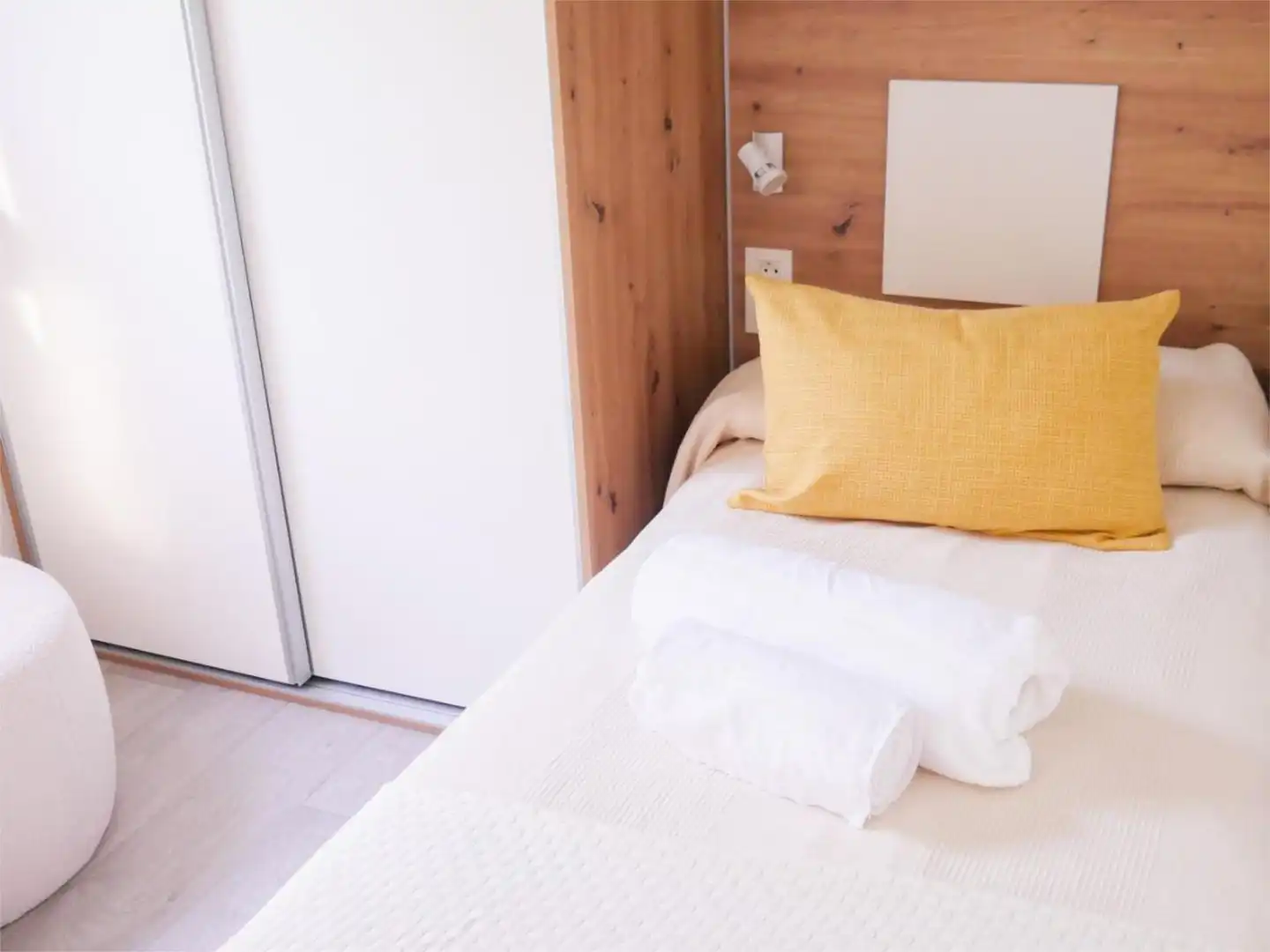 Bedroom of Houses for sale in Chiclana de la Frontera  with Air Conditioner, Private garden and Storage room