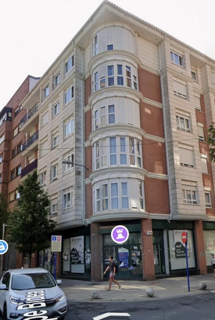 Vista exterior de Pis en venda en Erandio amb Balcó