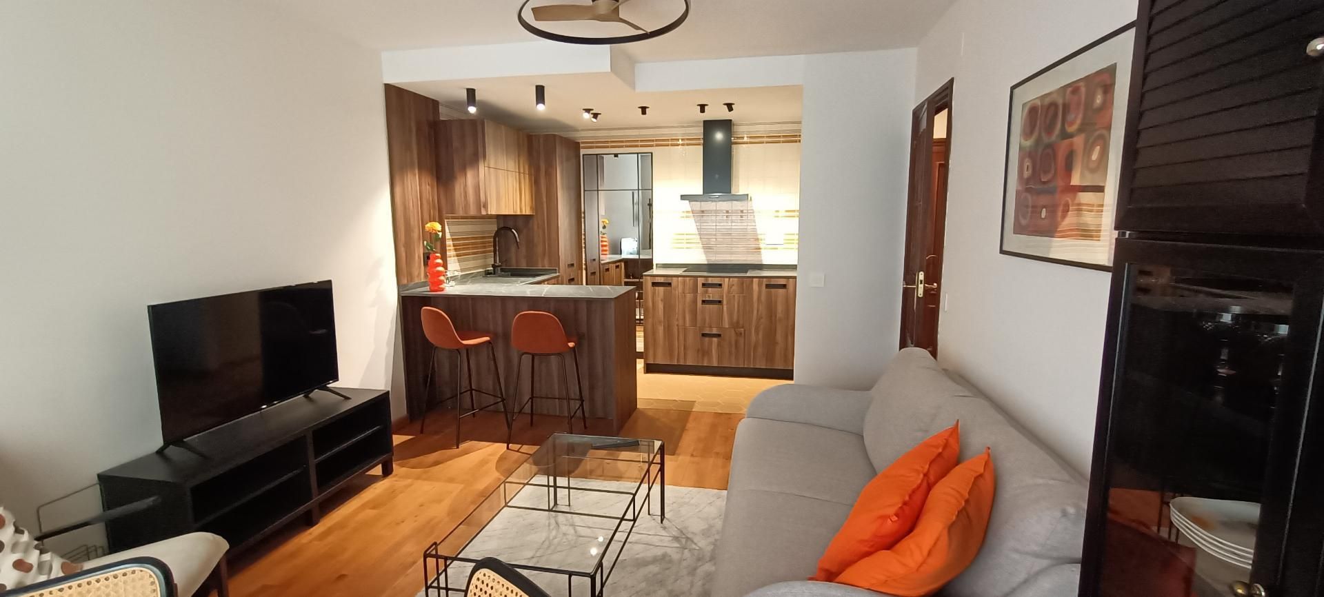 Living room of Flat to rent in Valladolid Capital  with Heating, Parquet flooring and Furnished