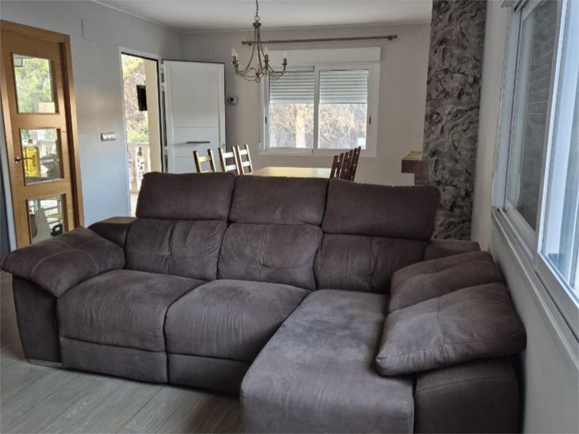 Sala d'estar de Pis de lloguer en Benifaió amb Aire condicionat, Jardí privat i Terrassa