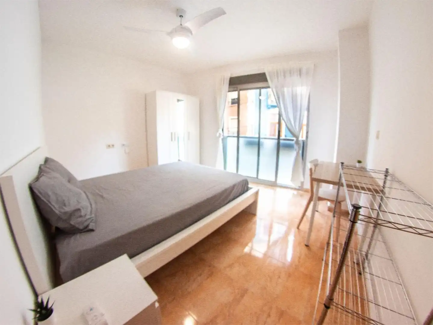Bedroom of Flat for share in Murcia