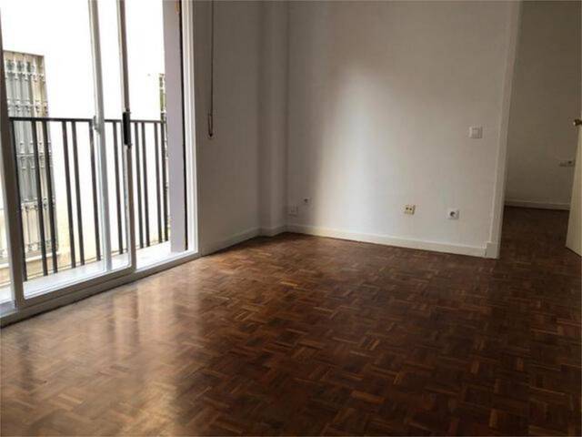 Apartamento en Alquiler en Encarnación - Regina
