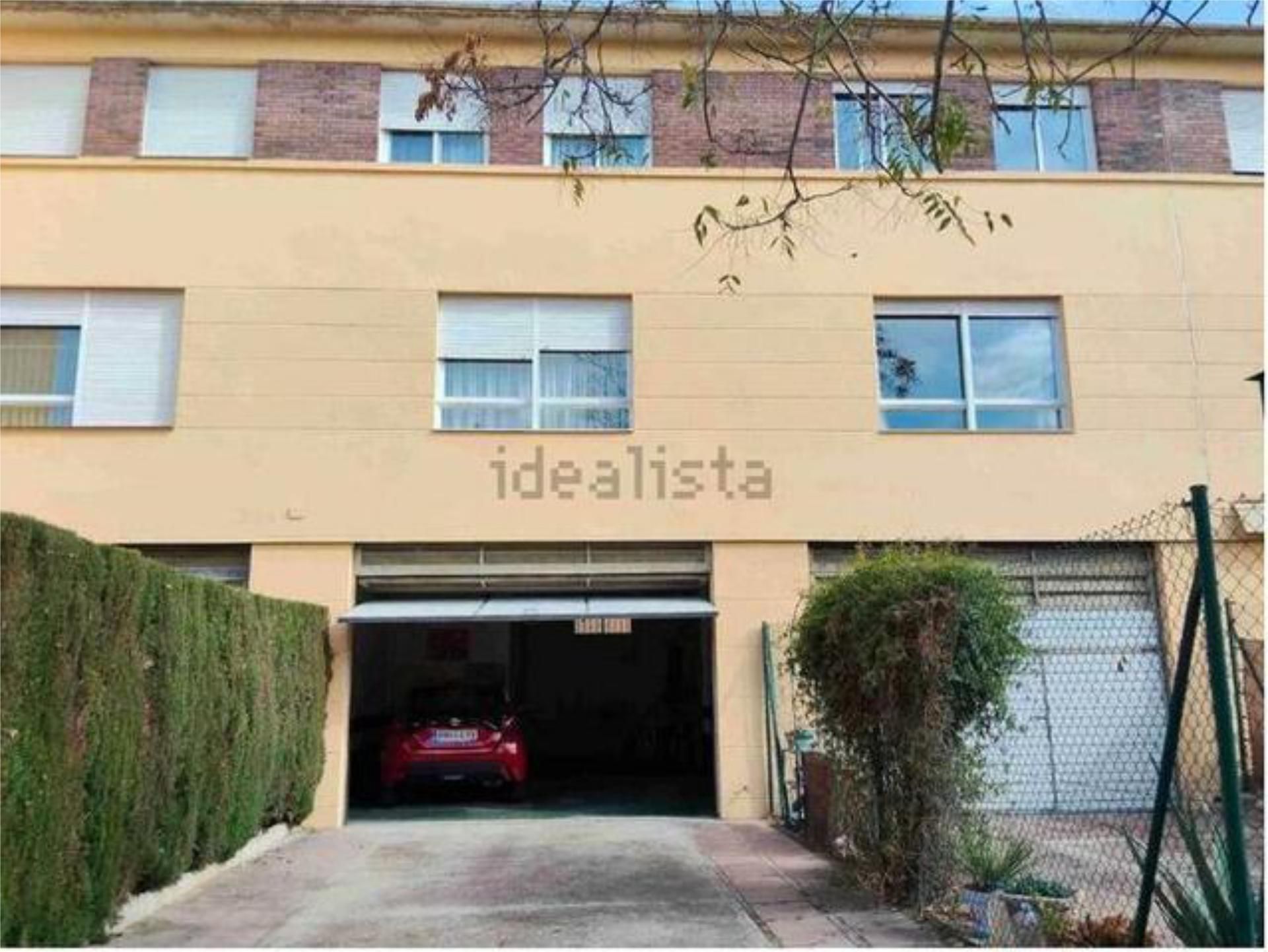 Casa adosada en venta en Zuera Vista exterior de Casa adosada en venta en Zuera con Terraza