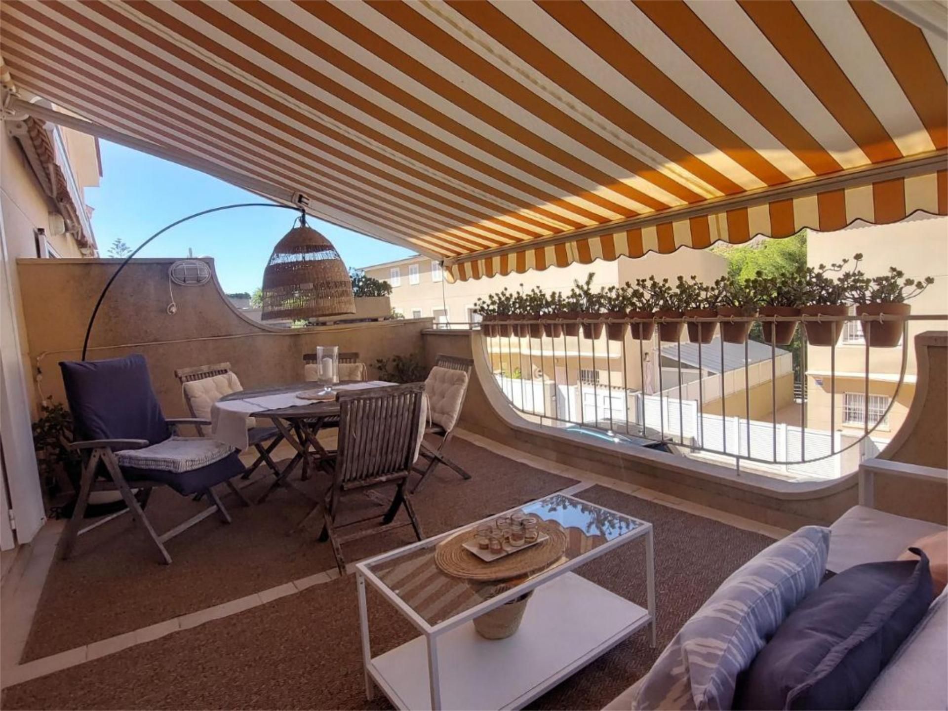 Terraza de Casa adosada de alquiler en Sitges con Aire acondicionado y Piscina