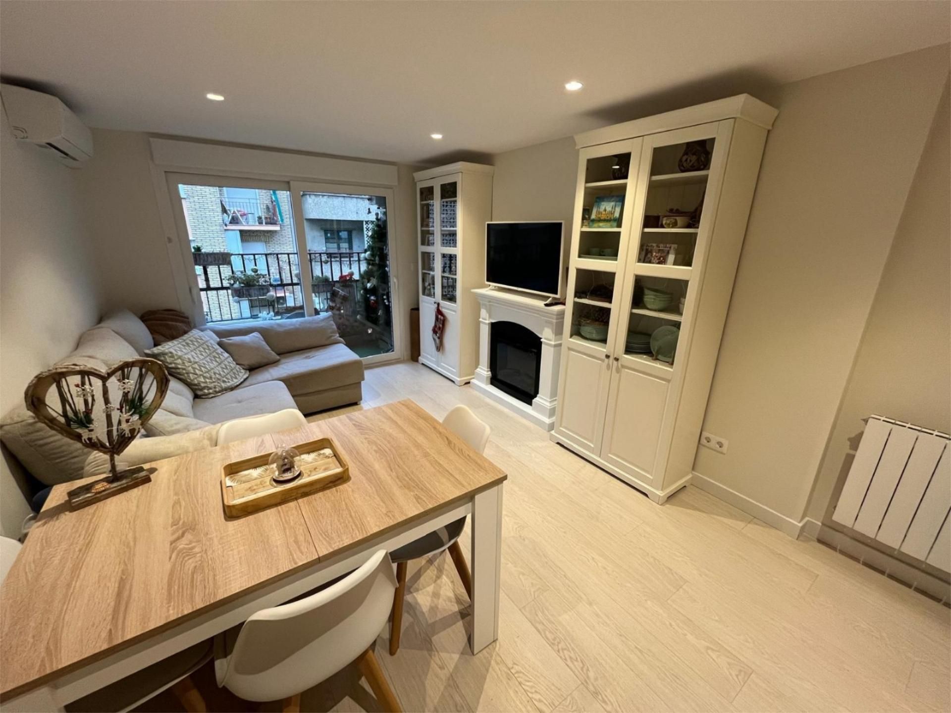 Living room of Flat to rent in  Zaragoza Capital  with Air Conditioner, Heating and Furnished