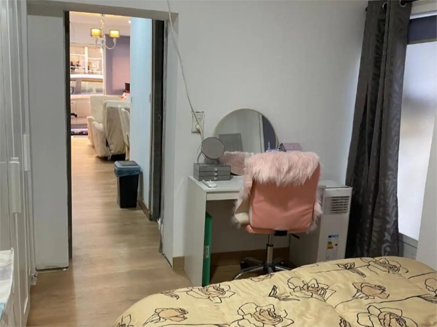 Apartamento en venta en Calle Carmen de Icaza, Barrio de Zaidín Habitación de Apartamento en venta en Granada con Aire acondicionado y Amueblado