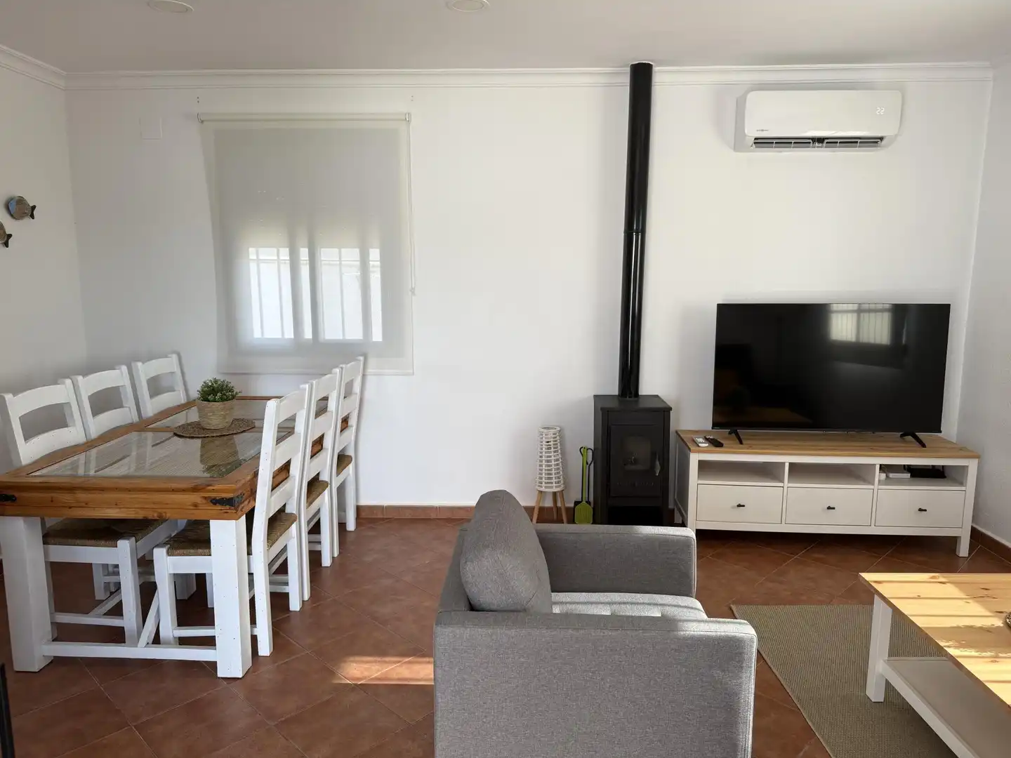 Pis de lloguer a Carretera del Pradillo, 54, Conil Sala d'estar de Pis de lloguer en Conil de la Frontera amb Aire condicionat, Calefacció i Jardí privat