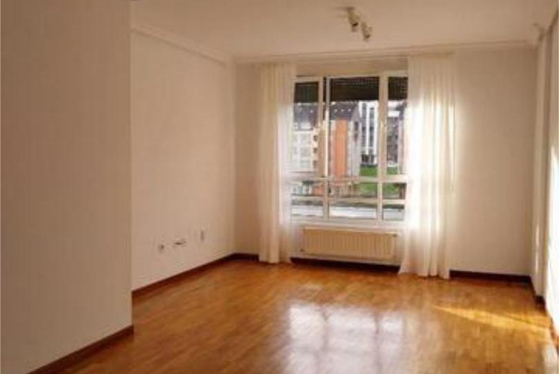 Flat to rent in Fozaneldi - Tenderina, Asturias - image 1 Photo 1 of Flat to rent in Fozaneldi - Tenderina, Asturias