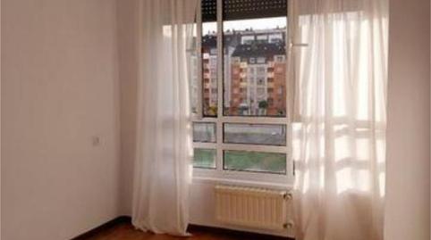Flat to rent in Fozaneldi - Tenderina, Asturias - image 4 Photo 4 of Flat to rent in Fozaneldi - Tenderina, Asturias