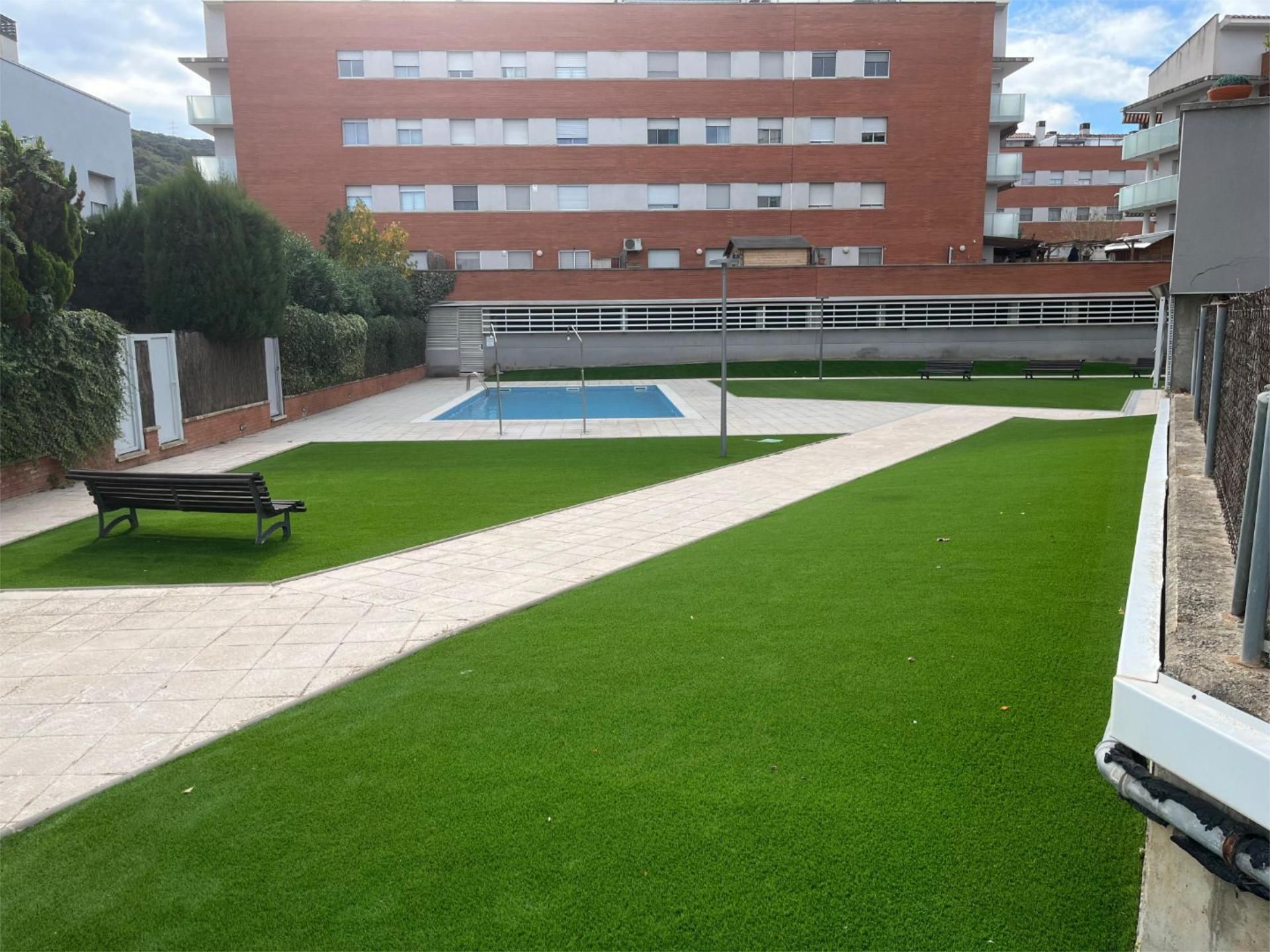 Piscina de Pis en venda en Montornès del Vallès amb Aire condicionat, Terrassa i Piscina