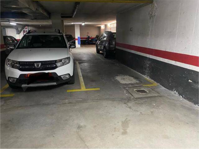 Garaje en Alquiler en Parquesol