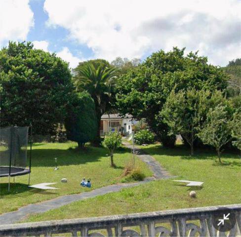 Casa-chalet en Venta en Cervo