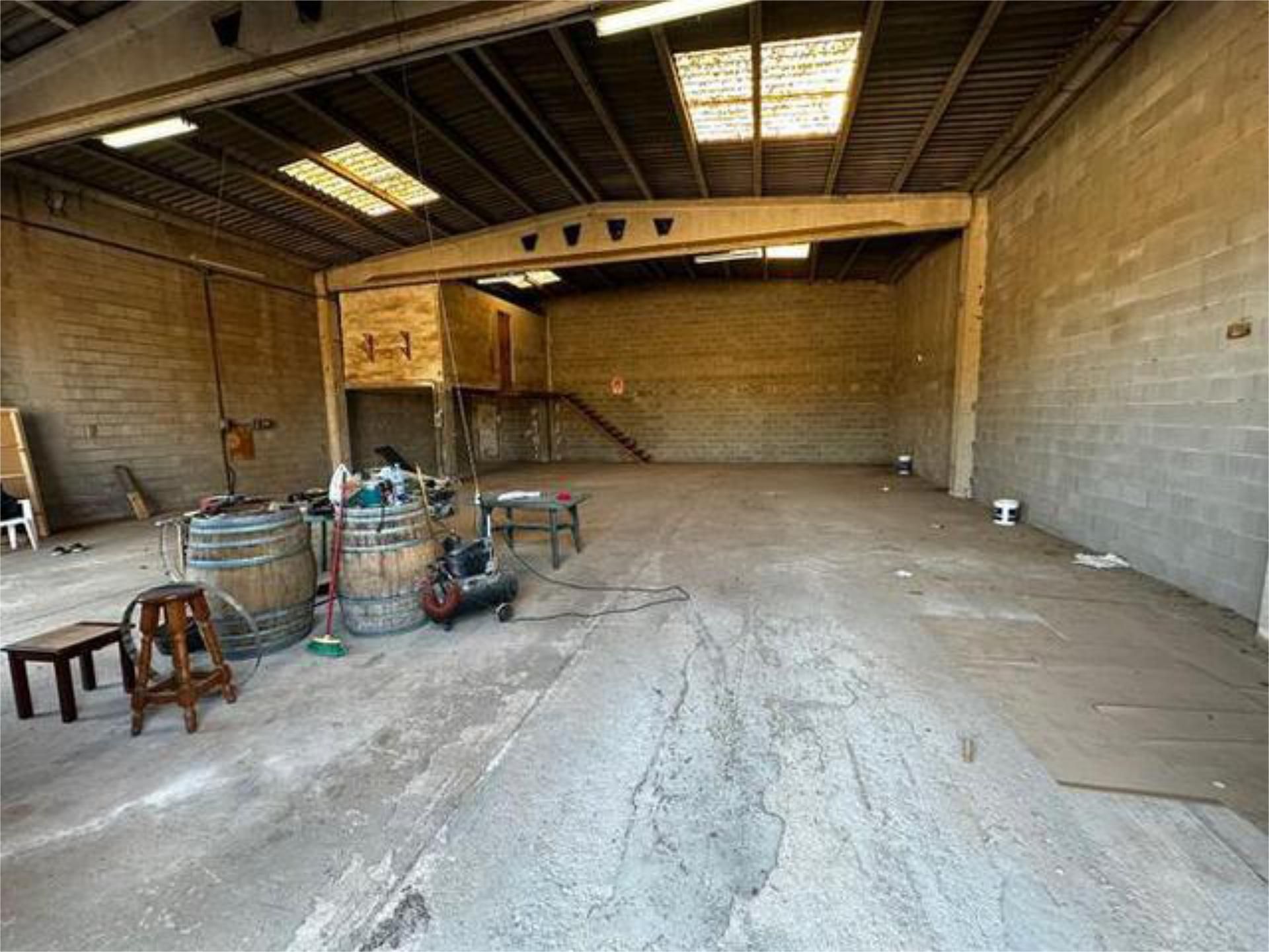 Industrial buildings to rent in Vinyols i els Arcs