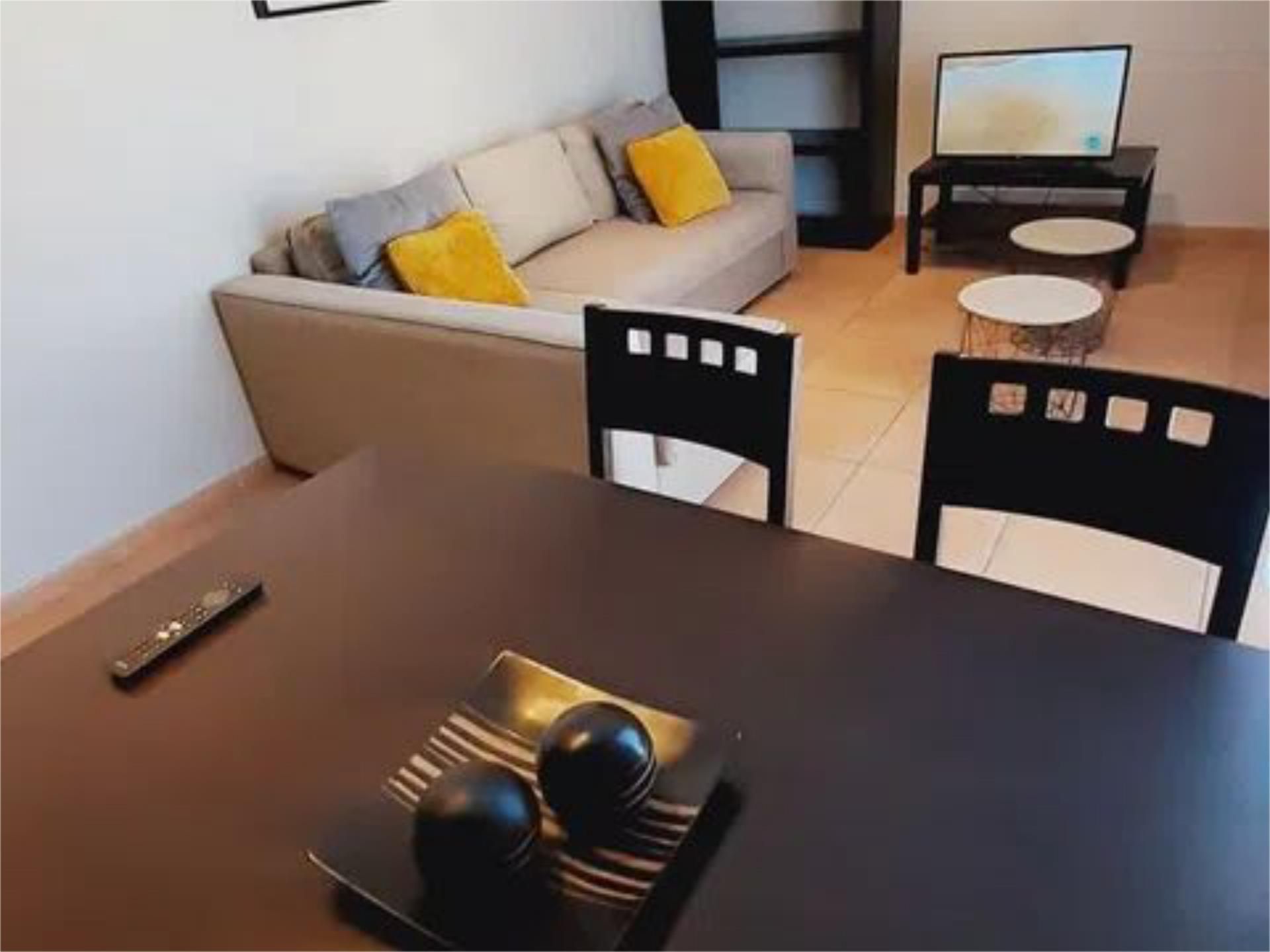 Sala d'estar de Pis de lloguer en Telde amb Moblat, Balcó i Videoporter