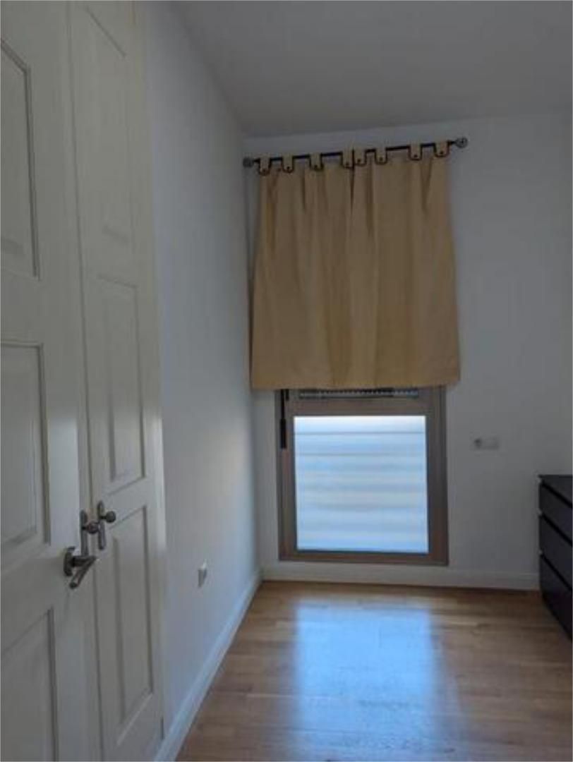 Pis en venda a Chapín - Campus Universitario - Navinco Dormitori de Pis en venda en Jerez de la Frontera amb Traster, Piscina i Moblat