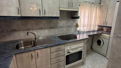 Foto 2 de Piso en venta en Calle de Navalmoral de la Mata, 66, Las Águilas, Madrid