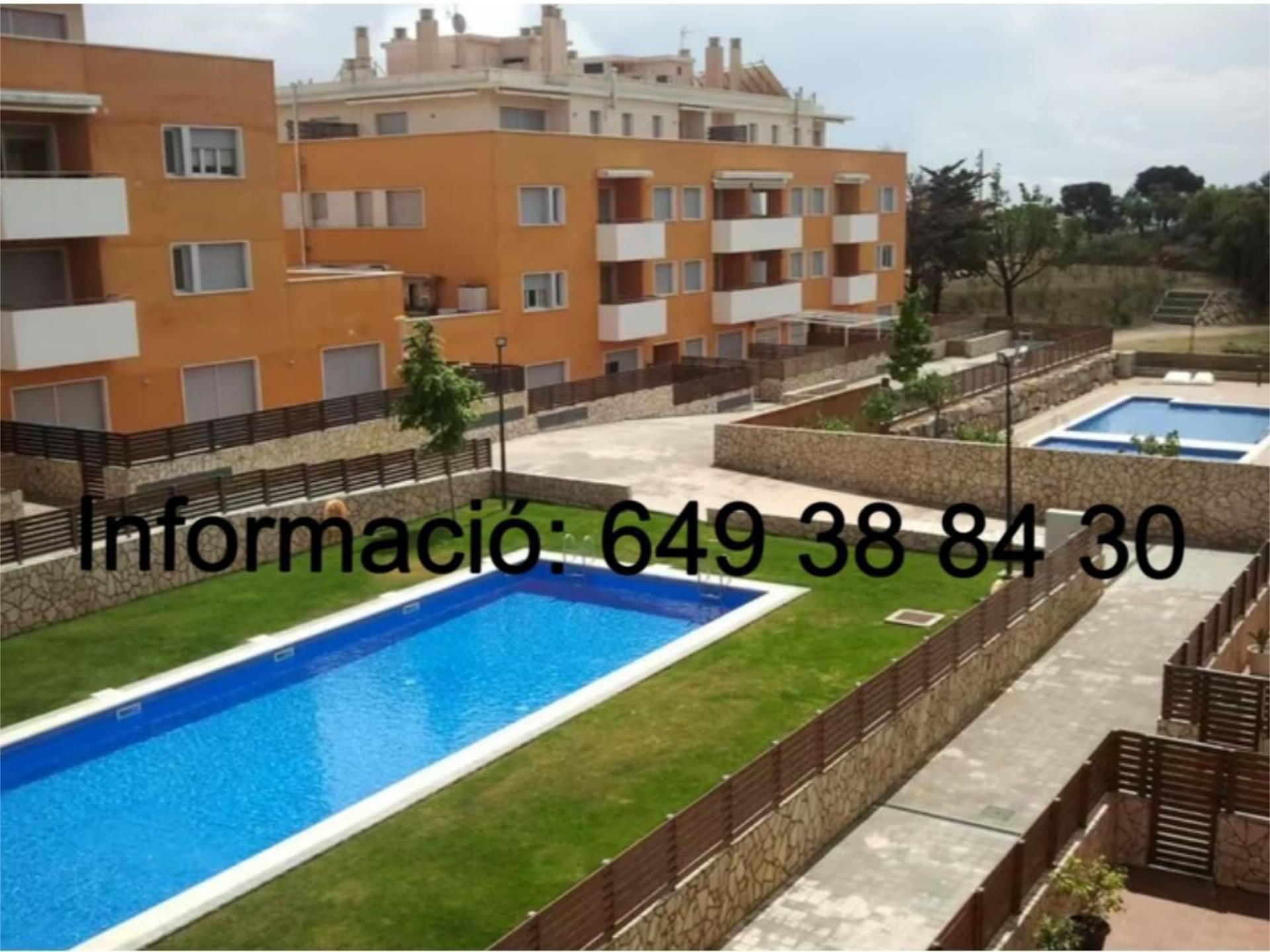 Swimming pool of Flat for sale in Sant Feliu de Guíxols  with Air Conditioner, Swimming Pool and Balcony