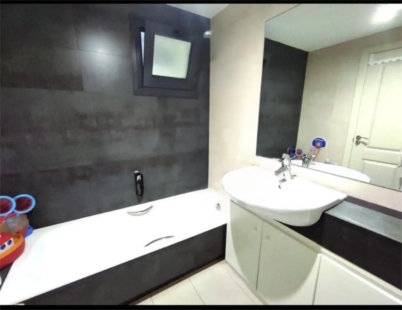 Flat for rent in Calle Jandula, 2, Pedro Salvador - Las Palmeritas Bathroom of Flat for rent in Sevilla