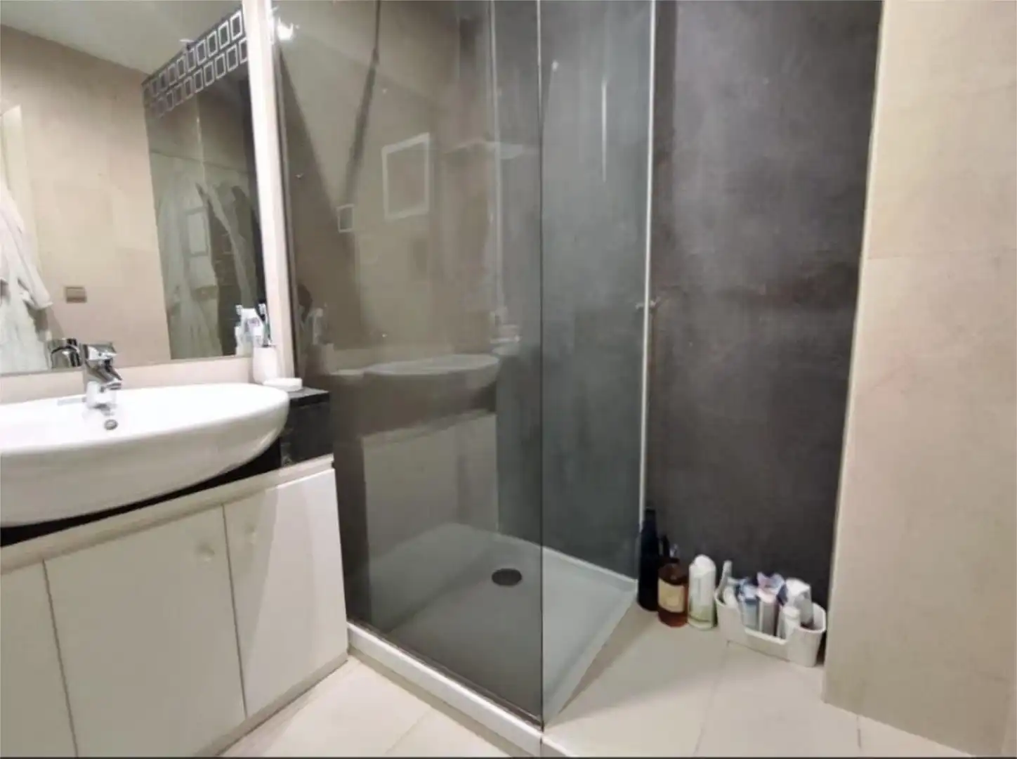 Flat for rent in Calle Jandula, 2, Pedro Salvador - Las Palmeritas Bathroom of Flat for rent in Sevilla