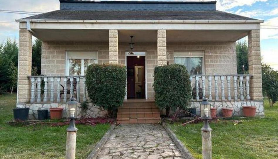 Foto 1 de Casa o xalet en venda a Flores de Sil - La Placa, León