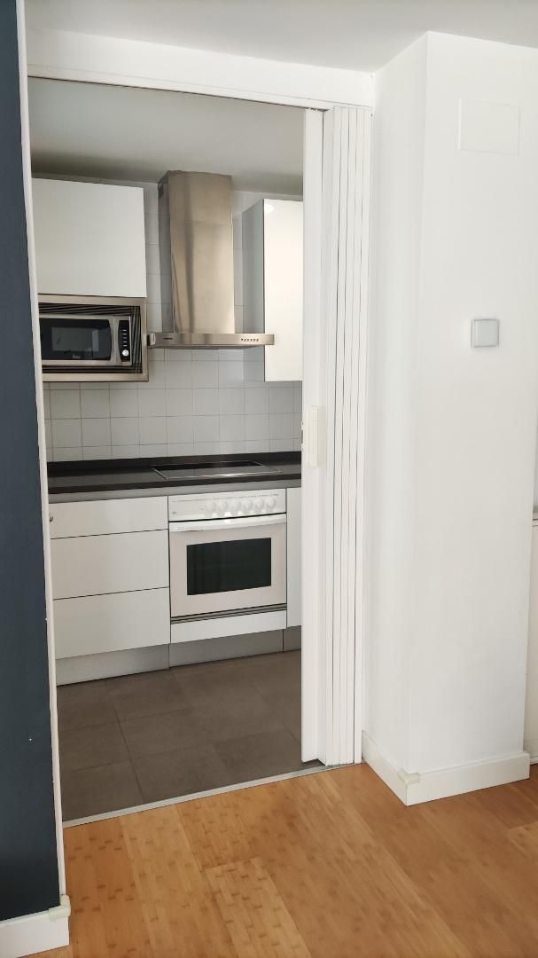 Pis de lloguer a Calle Eduardo de Ontañón, 4, Burgos Capital Cuina de Pis de lloguer en Burgos Capital amb Balcó