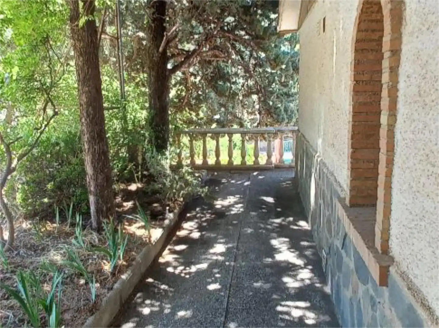 Vista exterior de Casa o chalet en venta en La Zubia con Aire acondicionado, Calefacción y Jardín privado