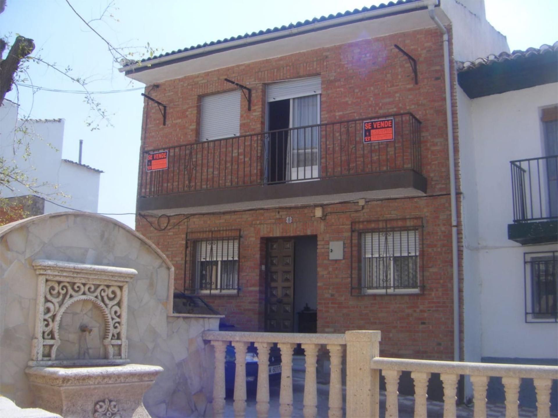Exterior view of Single-family semi-detached for sale in Montillana  with Balcony