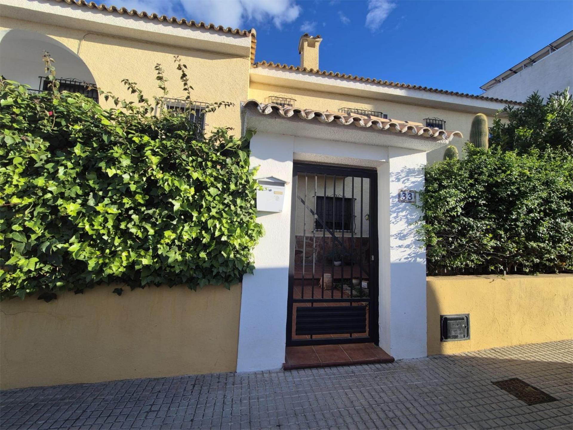 Flat for sale in Carrer Velàzquez, 35, Riba-roja de Túria Exterior view of Flat for sale in Riba-roja de Túria with Air Conditioner, Heating and Private garden