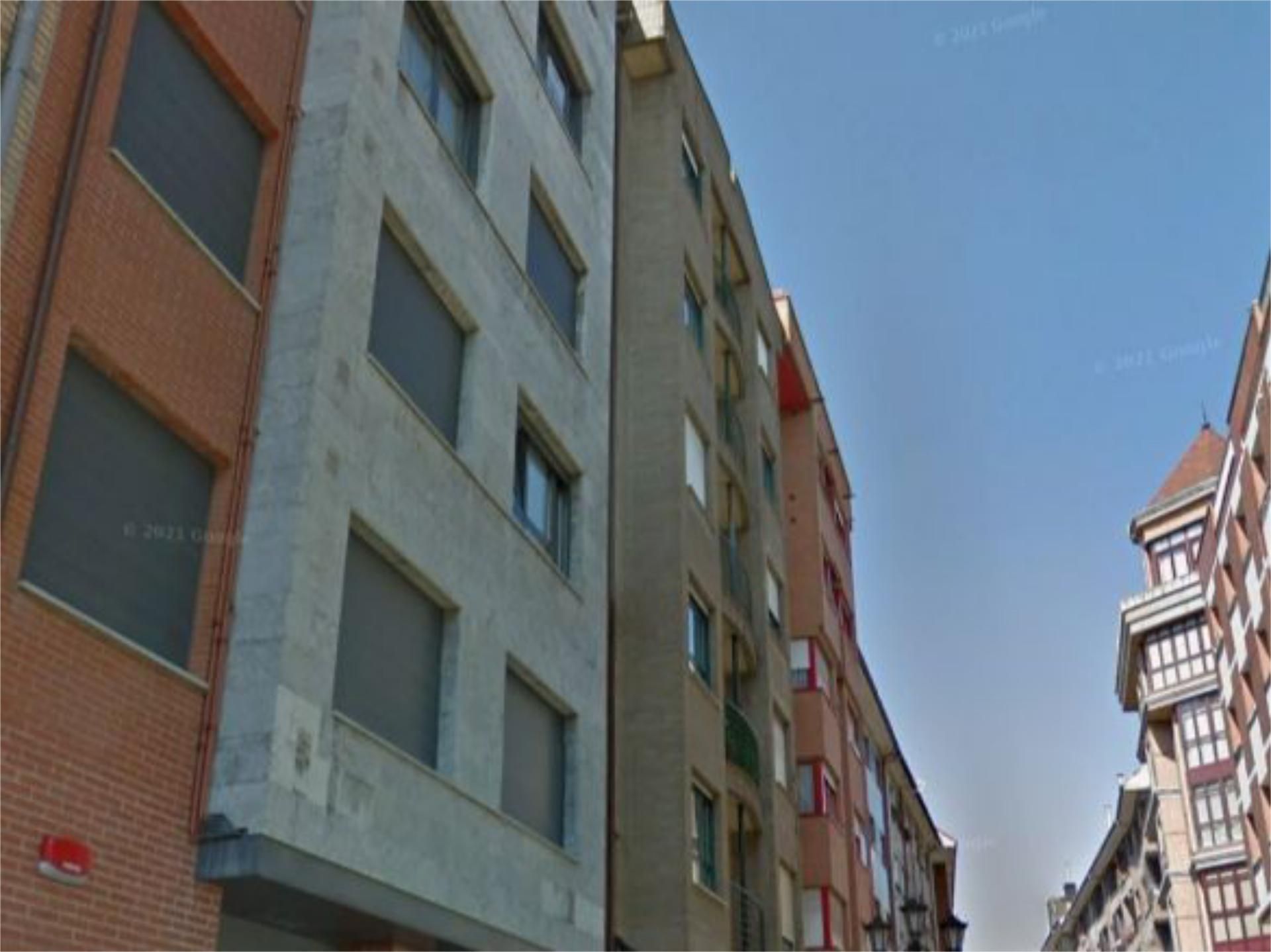 Exterior view of Flat for sale in Oviedo   with Heating, Furnished and Community parking