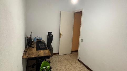 Flat to share in Carrer de Llorens I Barba, 47, El Baix Guinardó, Barcelona - image 4 Photo 4 of Flat to share in Carrer de Llorens I Barba, 47, El Baix Guinardó, Barcelona