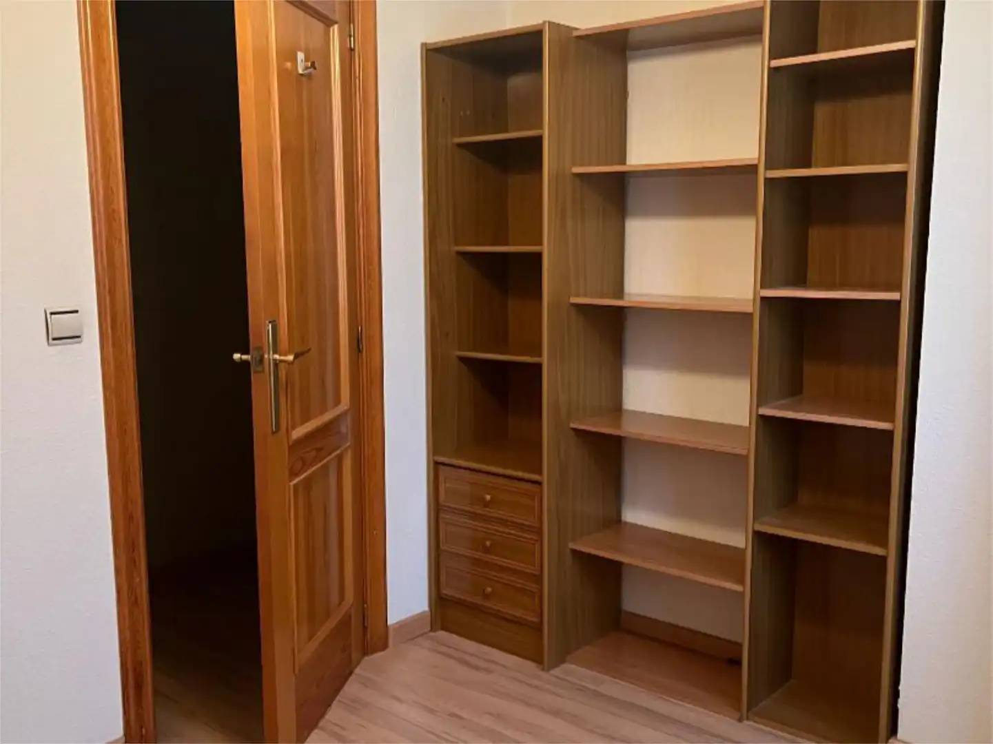 Piso en venta en Calle las Casas, 10, La Florida - San Pedro Habitación de Piso en venta en Soria Capital